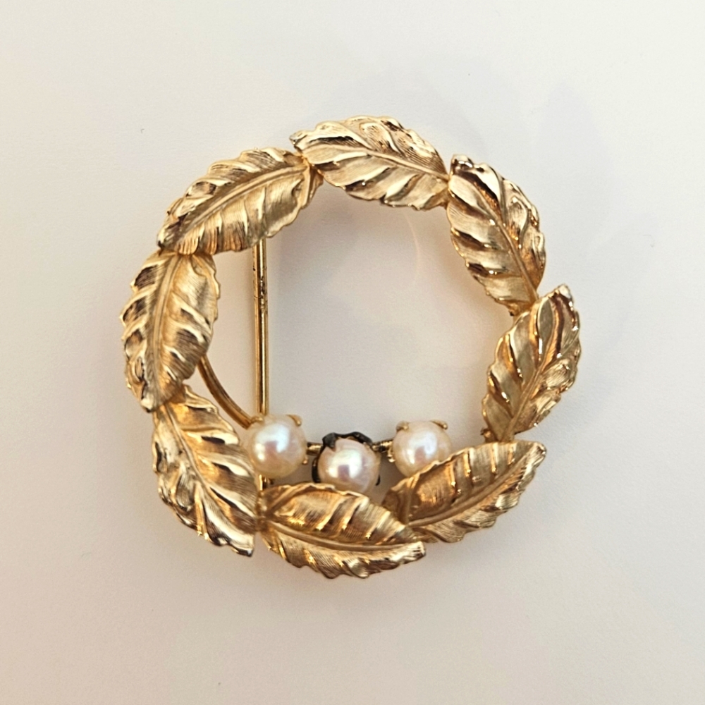 12k 1/20 Gold filled vintage wreath brooch binder brothers stamped